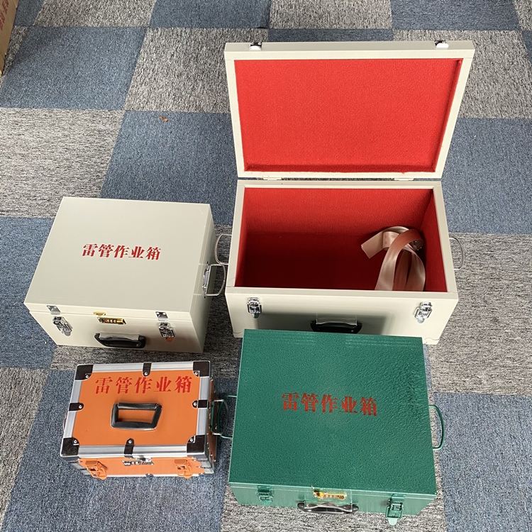 沐川爆破工程作业箱如何选择？玻璃钢与传统材质的全面对比